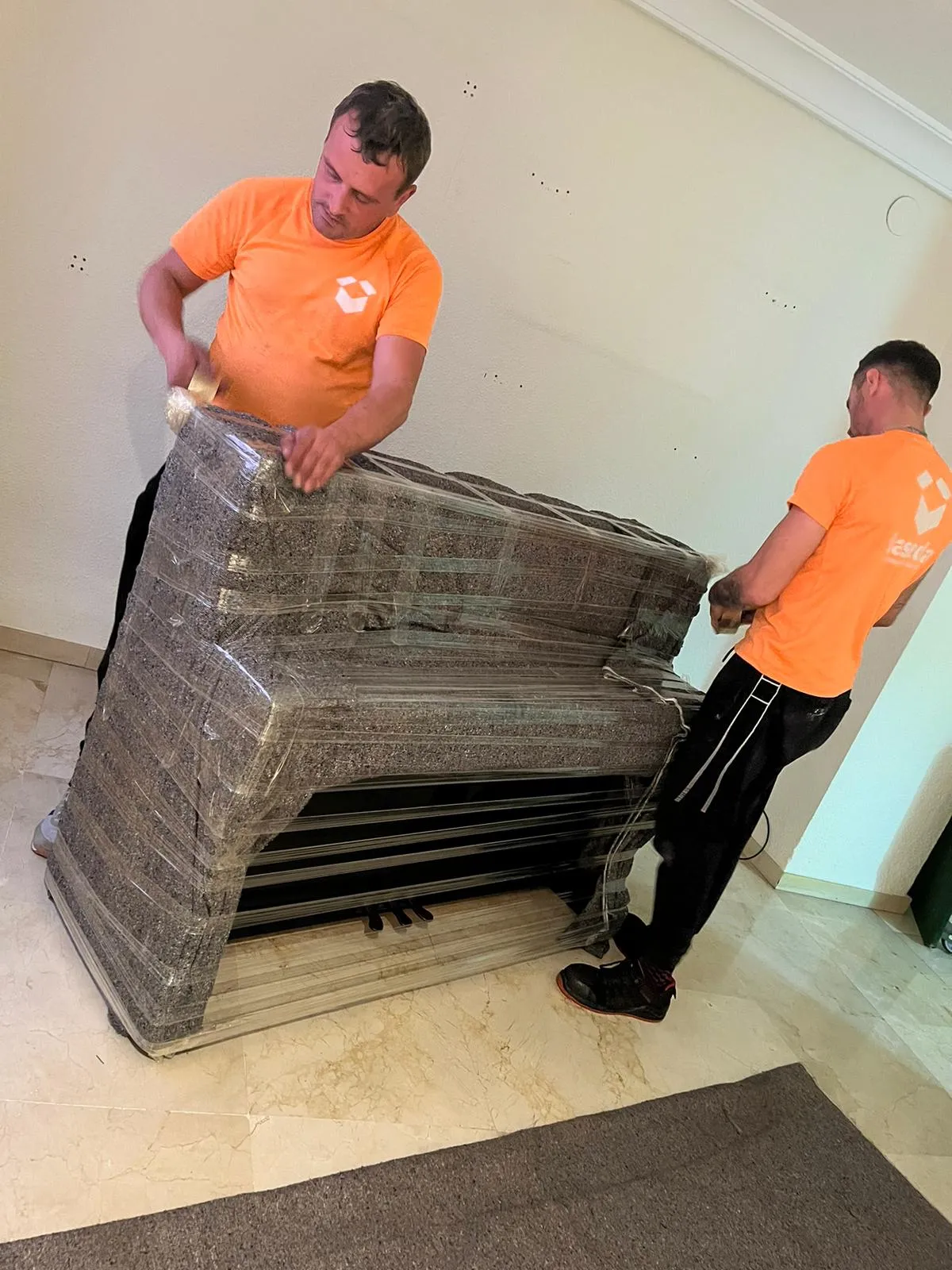 Transporte y traslado pianos en Guadalajara La Seda