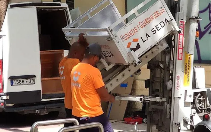 servicio-grua-elevadora-mudanzas-Guadalajara